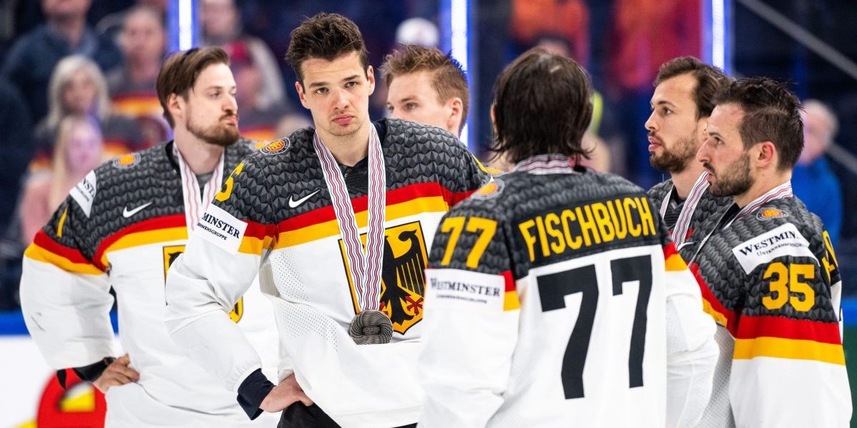 Deutschlands Eishockey Nationalmanschaft gewinnt Silber bei der WM.
